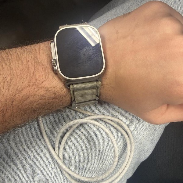 Apple Watch Ultra 2 49mm - Unlocked, Natural, A2986