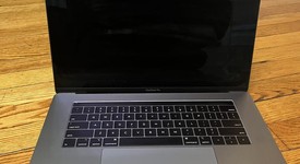 Fair
													MacBook Pro 2018 (With Touch Bar) - 15" - I7, Gray, 512 GB, 16 GB, photo 2 of 11