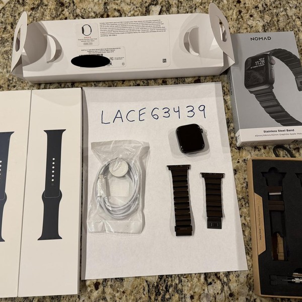 Apple Watch Series 8 45mm - Unlocked, Graphite, A2774 - Cellular, Stainless