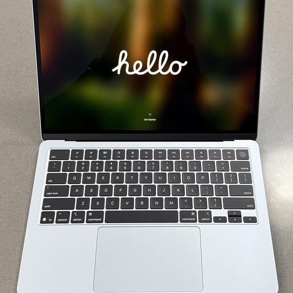 MacBook Air 2025 (M4) - 13 inch - 256 GB, Sky Blue, 16 GB, Apple M4