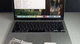 Good
													MacBook Air 2020 - 13" - I3, Silver, 256 GB, 8 GB, photo 2 of 10