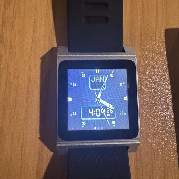 Apple iPod Nano 6th Gen - 8 GB, Silver