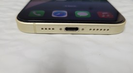 Mint
													Apple iPhone 15 Plus - Unlocked, Yellow, 256 GB, A2847, photo 2 of 8