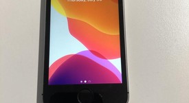 Good
													Apple iPhone SE 1st Gen 2016 - Unlocked, Grey, 32 GB, A1662, photo 1 of 4