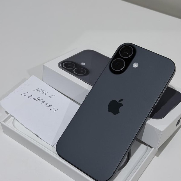 Apple iPhone 17 - Unlocked, 256 GB, Black, A3258