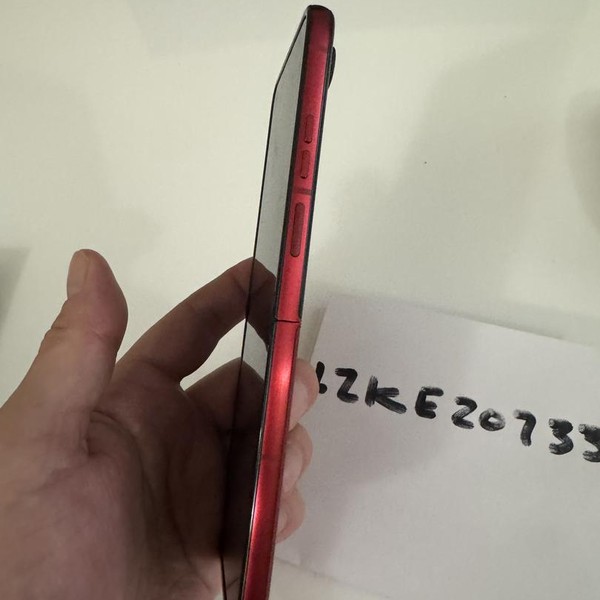 Motorola Razr Ultra (2025) - AT&T, 512 GB, PANTONE Rio Red, 16 GB