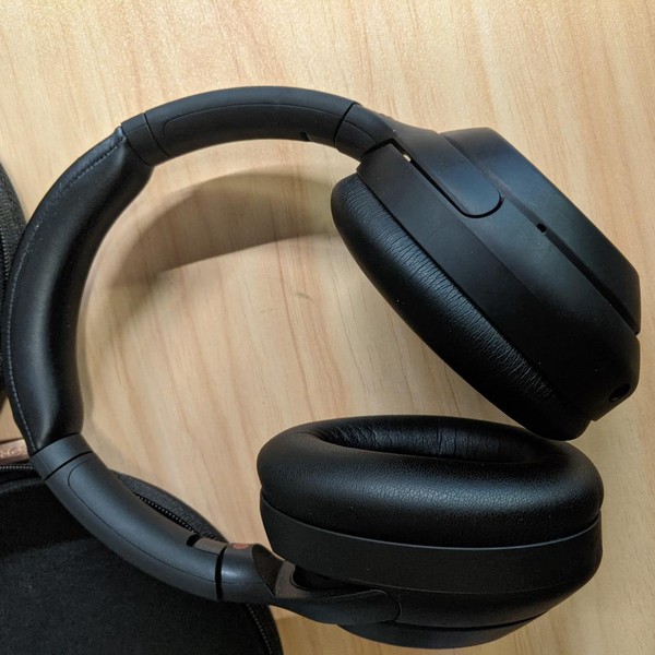 Sony WH-1000XM4 - Black