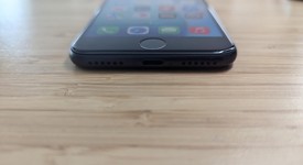 Good
													Apple iPhone SE 3rd Gen 2022 - Unlocked, Midnight, 64 GB, A2595, photo 3 of 14
