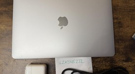 Fair
													MacBook Air 2020 - 13" - I3, Silver, 256 GB, 8 GB, photo 2 of 17