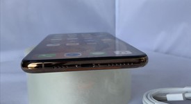 Good
													Apple iPhone Xs Max - Unlocked, Gold, 256 GB, A1921, photo 4 of 7