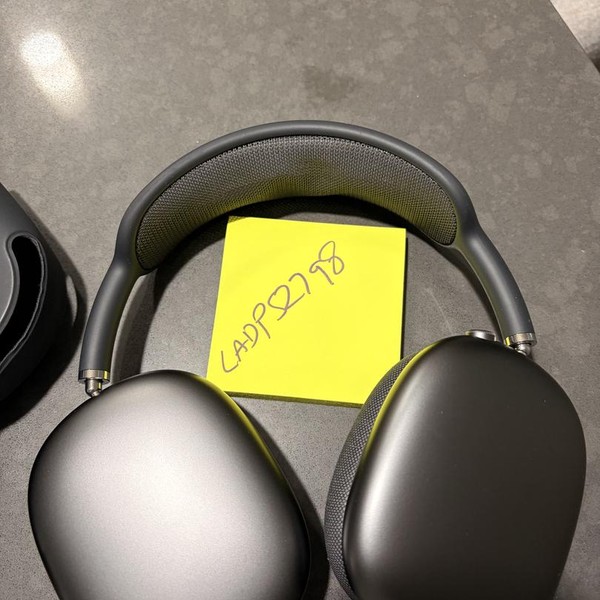 Apple AirPods Max - Gray