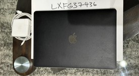 Mint
													MacBook Pro 2020 - 13" - I5, Silver, 512 GB, 8 GB, photo 1 of 10