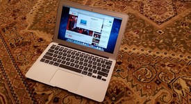 Good
													MacBook Air 2011 - 11" - Silver, 64 GB, 2 GB, photo 1 of 11
