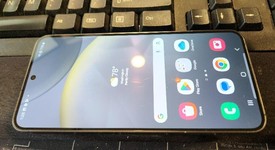 Fair
													Samsung Galaxy S24 - Spectrum, Gray, 128 GB, 8 GB, SM-S921U, photo 4 of 5
