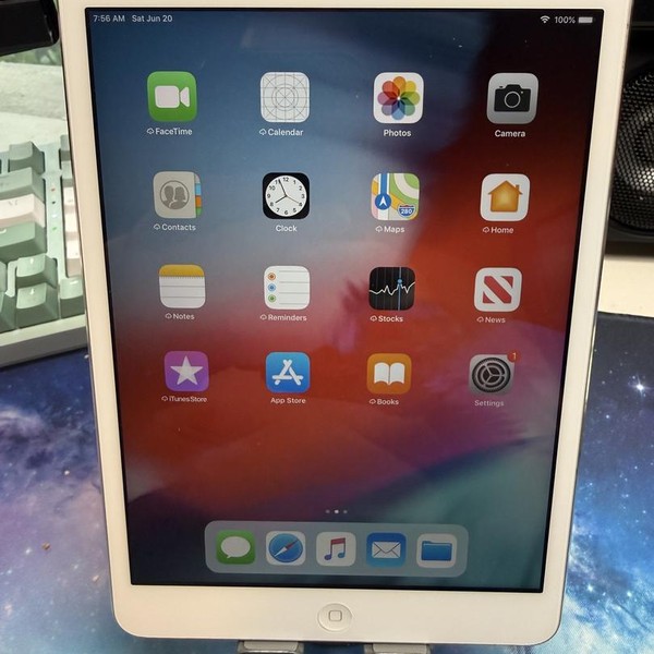 Apple iPad Mini 2 Retina - Wi-Fi, 16 GB, Silver