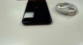 Mint
													Apple iPhone SE 3rd Gen 2022 - Unlocked, Midnight, 64 GB, A2595, photo 3 of 7