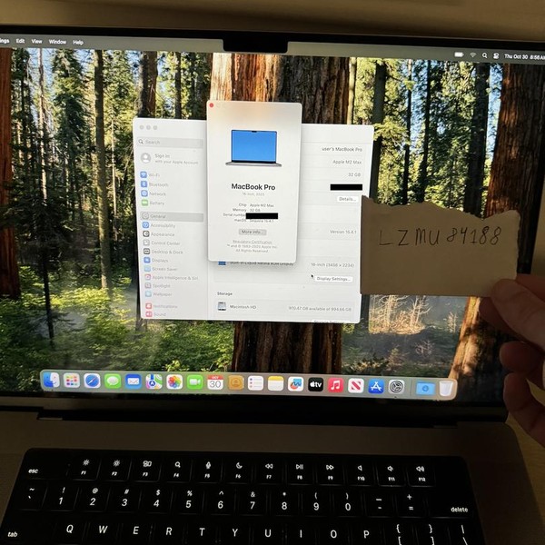 MacBook Pro 2023 - 16 inch - 1 TB, Silver, 32 GB, Apple M2 Max