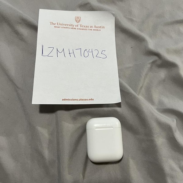 Apple AirPods 1st Gen - Lightning Case