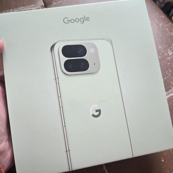 Google Pixel 10 Pro Fold - Unlocked, 512 GB, Jade, GU0NP