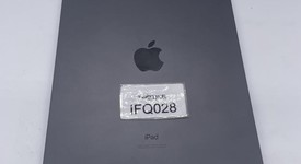 Good
													Apple iPad Pro 11" 3rd Gen 2021 - Unlocked, Gray, 256 GB, photo 4 of 9