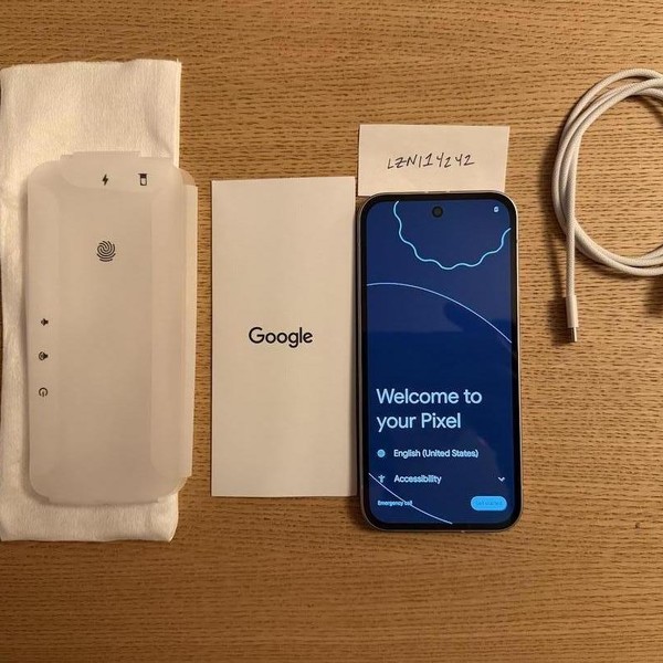 Google Pixel 9a - Unlocked, 128 GB, Porcelain, 8 GB