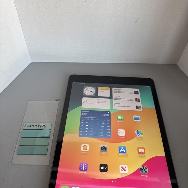 Apple iPad 9th Gen - Wi-Fi, 64 GB, Gray, A2602