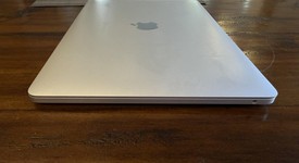 Good
													MacBook Pro 2020 - 13" - Apple M1, Silver, 256 GB, 8 GB, photo 4 of 11