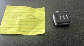 Good
													Apple Watch Series 5 40mm - Unlocked, Silver, A2094 Cellular, Aluminum, photo 2 of 9