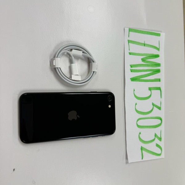 Apple iPhone SE 3rd Gen 2022 - Unlocked, 64 GB, Midnight, A2595