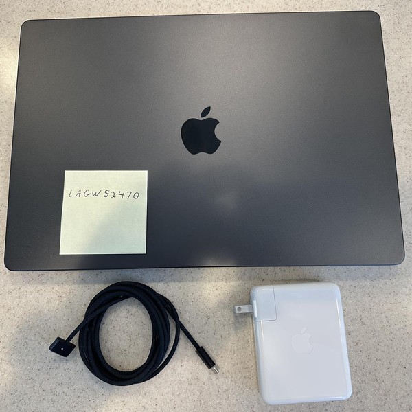 MacBook Pro 2026 - 16 inch (M5) - 1 TB, Space Black, 48 GB, Apple M5 Pro 18-core (20-core GPU), Standard Display