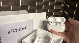 Used
													Apple AirPods Pro 2 - Lightning, photo 2 of 8