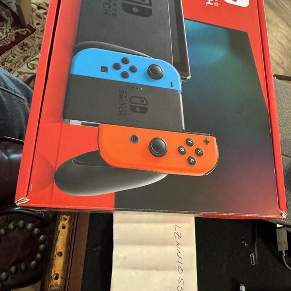 Nintendo Switch - 32 GB, Red & Blue