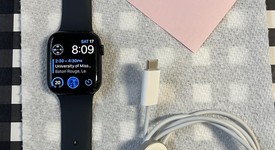 Good
													Apple Watch Series 7 45mm - Black, A2474 - GPS, Aluminum, photo 1 of 3