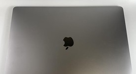 Good
													MacBook Pro 2016 (With Touch Bar) - 15" - Gray, 256 GB, 16 GB, photo 4 of 9