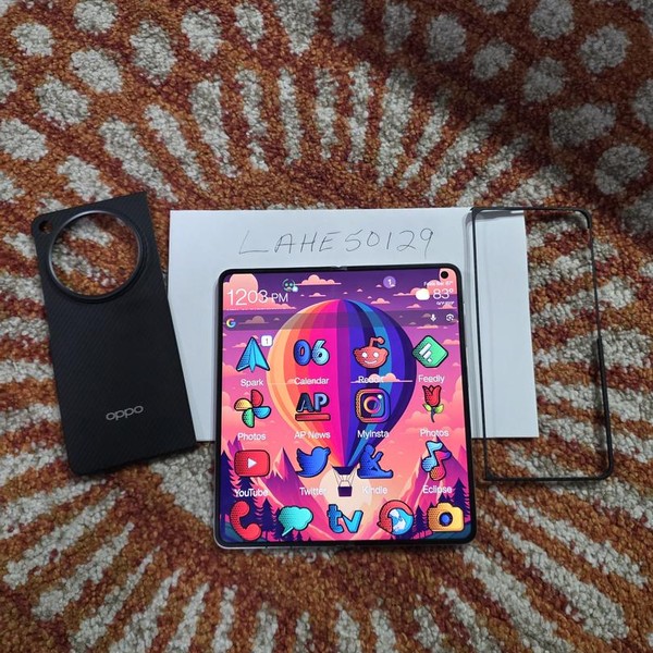 Oppo Find N6 - Unlocked Non-US, 512 GB, Titanium, 16 GB