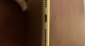 Good
													Apple iPad 8th Gen - Wi-Fi, Gold, 32 GB, A2270, photo 5 of 14