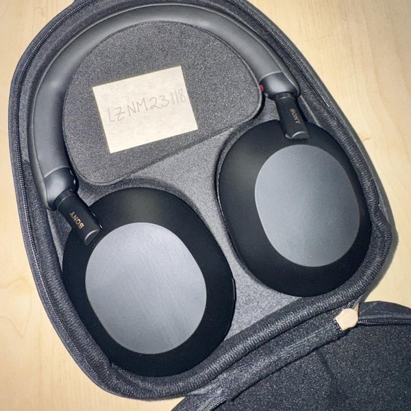 Sony WH-1000XM5 - Black