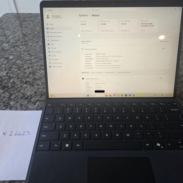 Microsoft Surface Pro 9 - Wi-Fi, 256 GB, Graphite, 16 GB, Intel Core i7, Wi-Fi