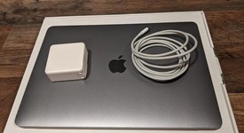 Fair
													MacBook Air 2018 - 13" - I5, Gray, 512 GB, 16 GB, photo 1 of 17