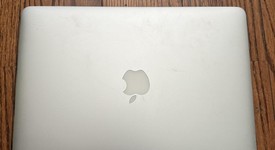 Good
													MacBook Air 2017 - 13" - I5, Silver, 128 GB, 4 GB, photo 5 of 11