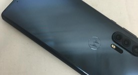 Good
													Motorola Edge Plus - Verizon, Gray, 256 GB, 12 GB, photo 2 of 7