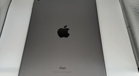 Good
													Apple iPad 5th Gen - Wi-Fi, Gray, 32 GB, A1822, photo 4 of 8