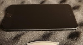 Fair
													Apple iPhone 8 - Unlocked, Gray, 64 GB, A1863, photo 4 of 8