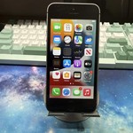 Good Apple iPhone SE 1st Gen 2016 - AT&T, 32 GB, Grey, A1662