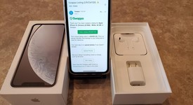 Mint
													Apple iPhone Xr - Verizon, White, 64 GB, A1984, photo 2 of 9