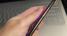 Good
													Apple iPhone Xs - Unlocked, Gold, 256 GB, A1920, photo 3 of 6