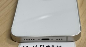 Good
													Apple iPhone 13 - Unlocked Non-US, Starlight, 128 GB, A2631, photo 3 of 5