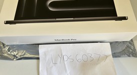 New
													MacBook Pro Late 2023 (M3) - 16" - Apple M3 Pro 12-core, Black, 512 GB, 36 GB, 18-core GPU, photo 3 of 6