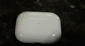 Used
													Apple AirPods Pro 2 - USB-C, photo 3 of 5