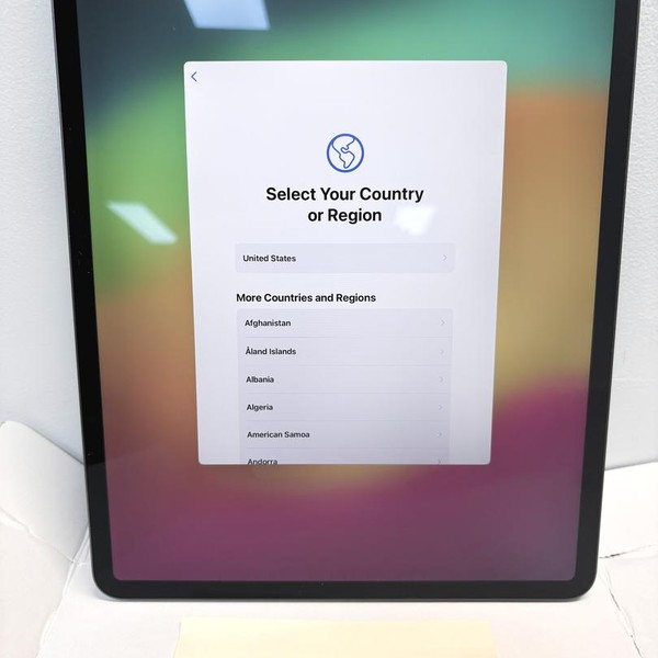 Apple iPad Pro 12.9 inch 3rd Gen 2018 - Wi-Fi, 64 GB, Gray, A1876